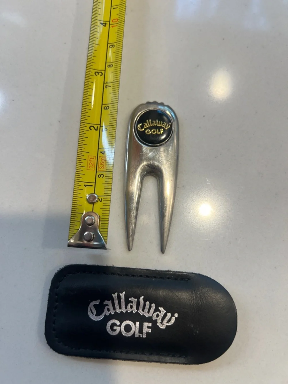 Callaway Silver Divot Tool with Black Logo Pouch